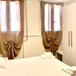 Venice B&B /Room With Private Bathroom